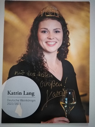 Weinkönigin Katrin Lang war im Englischkurs, Referenzen für Nicole Tomberg